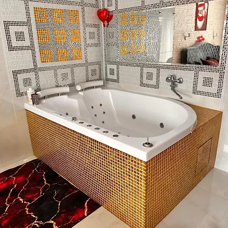 Appartement Jacuzzi 777