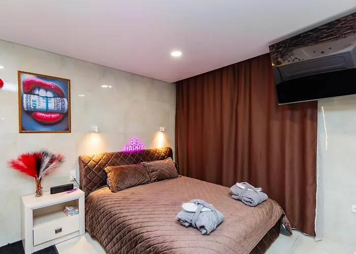 アパート Jacuzzi 777 パランガ